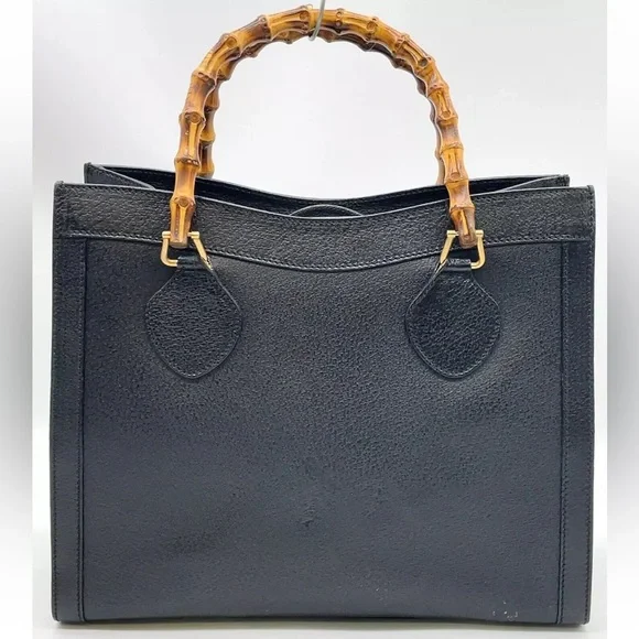 Vintage Gucci Bamboo Black Leather HandBag “Diana bag” inside is clean - Picture 3 of 17